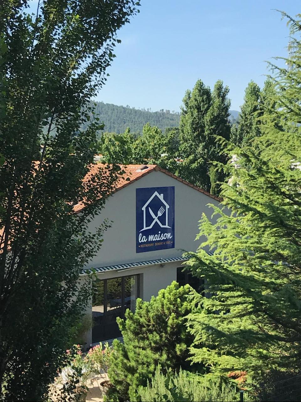 Kyriad Digne-Les-Bains Zewnętrze zdjęcie